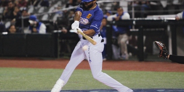 Charros sufre en la recta final