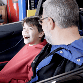 Historias de Navidad: Padre e hijo construyen un Aventador con impresora 3D y Lamborghini los sorprende