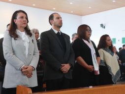 Marko Cortés (c) acudió a una misa en memoria de Martha Érika Alonso y su esposo, Rafael Moreno Valle. TWITTER/@MarkoCortes