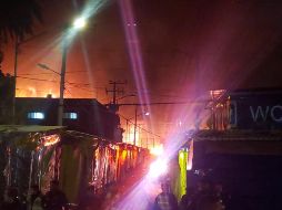 Quinientos metros de la nave central fueron afectados. TWITTER/@ReporteroDaVoS