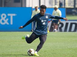 Martínez no pudo estar presente en la entrega de regalos pues está concentrado para la final ante Rayados. Imago7 / ARCHIVO