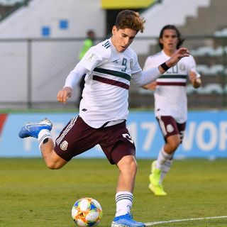 FIFA elige gol de Santiago Muñoz como uno de los mejores del 2019