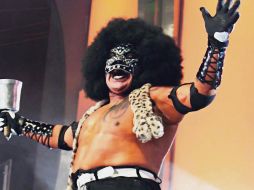 Mr. Niebla. La gente lo despidió entre aplausos. ESPECIAL