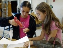 Las calificaciones que los estudiantes obtienen en sus exámenes influyen en las elecciones de carrera, pero no son el único factor. GETTY IMAGES