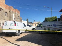 Los oficiales se dirigieron al cruce donde confirmaron que había tres bultos abandonados justo en medio de la calle. ESPECIAL/