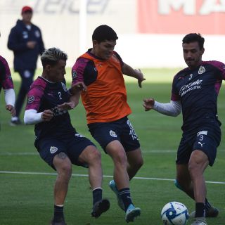 Chivas anuncia televisoras que transmitirán sus partidos