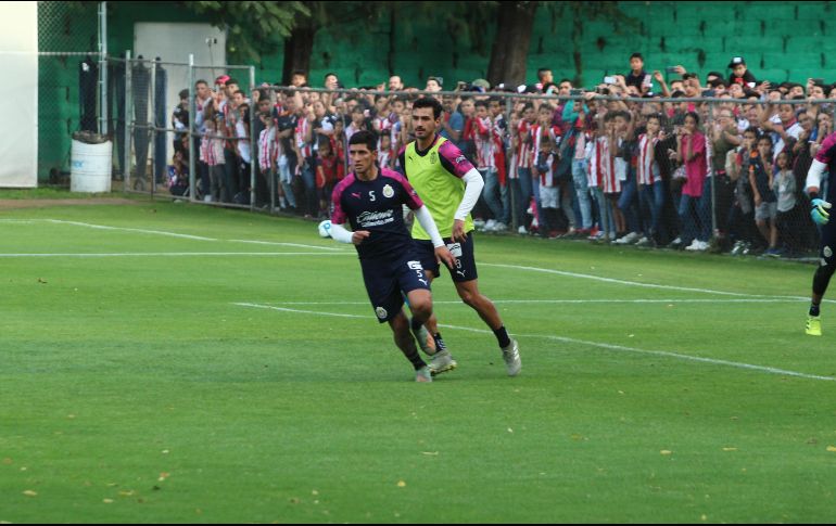 En Verde Valle sonaban los tambores y trompetas, acompañados de cantos de los seguidores. EL INFORMADOR/E. Barrera