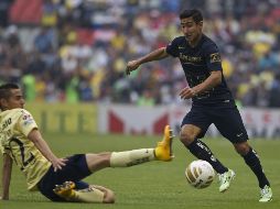 Ácérrimo rival. Luis Fuentes, con pasado Puma, llegaría al América. AP/ARCHIVO