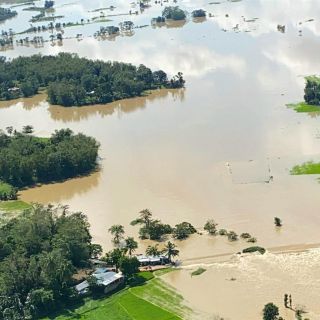 Asciende a 28 la cifra de muertos por el tifón "Phanfone" en Filipinas