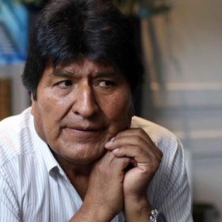 Acusan a Evo Morales de ''usurpar funciones'' por inaugurar obra desde Argentina