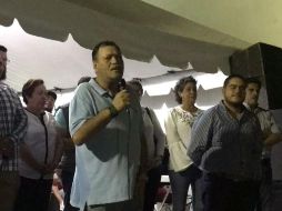 El edil (c) aseguró que dará la cara a medios serios para exponer sus motivos. TWITTER/@4o_Poder