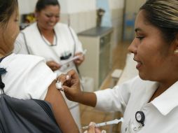 La institución sostuvo que la disminución de la enfermedad se debe a la inmunización de la población tras la introducción de la vacuna en 1972. EL INFORMADOR / ARCHIVO