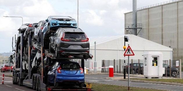 Ca&iacute;da en ventas de autom&oacute;viles frena al motor de la econom&iacute;a mexicana
