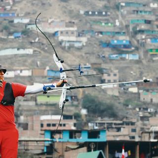 Valencia ve fuertes a sus rivales aztecas