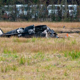 Un avión pequeño cae en Luisiana; hay cinco muertos