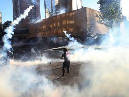 Ya son 27 los muertos en las protestas que comenzaron el 18 de octubre por el aumento al precio del pasaje del metro. EFE/E. González