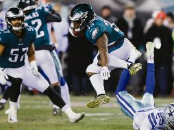 Choque letal. Tanto Filadelfia como Dallas dejaron escapar varias oportunidades para amarrar el pase a la siguiente fase. AP