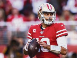 En sus manos. Los 49ers confían en Jimmy Garoppolo para que los lleve al Super Bowl. AFP
