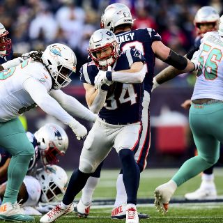 Dolphins sorprenden; Pats deberán jugar la próxima semana