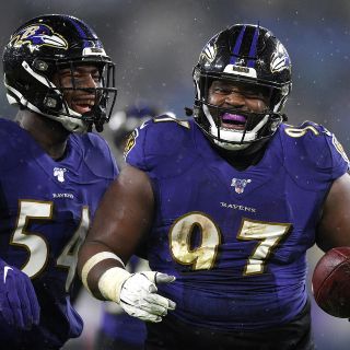 Cuervos derrotan a Acereros con suplentes