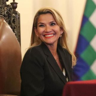 Calderón critica actuar diplomático de México en caso Bolivia