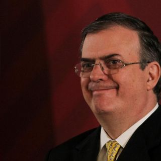 Ebrard reconoce papel de embajadora en Bolivia