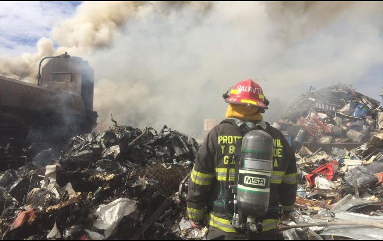 Los bomberos. ESPECIAL/