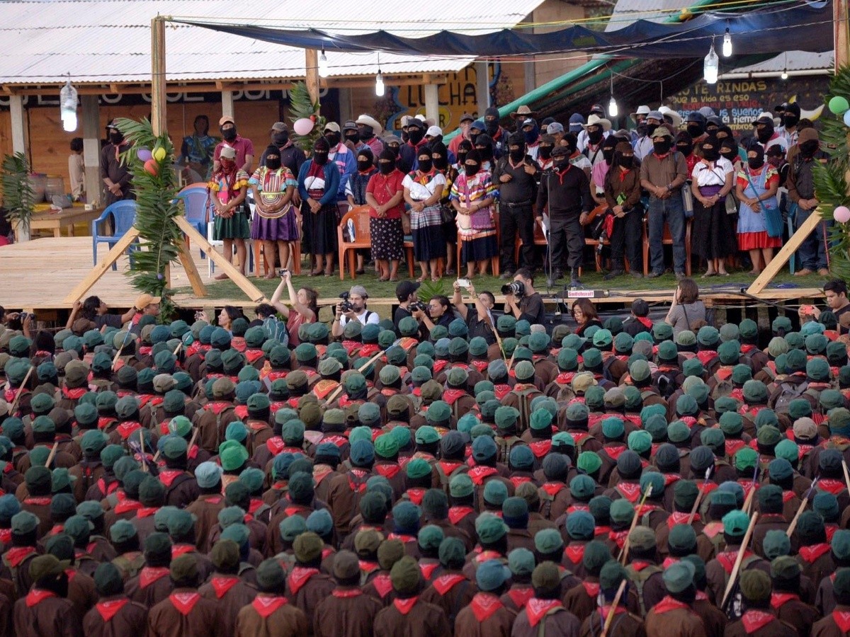  El EZLN critica proceso de consulta de megaproyectos