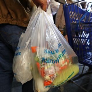 Entra en vigor la ley que prohíbe las bolsas de plástico en Ciudad de México