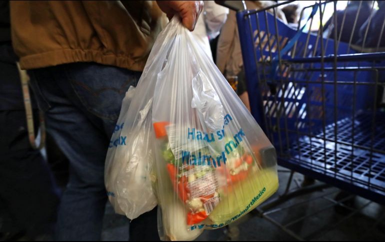 La prohibición de bolsas de plástico y popotes (pajillas) fue aprobada el pasado 9 de mayo pasado por el Congreso de la Ciudad de México al reformar la citada ley. SUN/ D. Simón