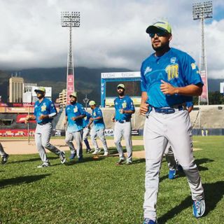 Peloteros de Grandes Ligas podrán jugar en Venezuela