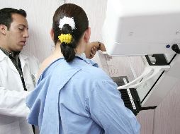 El cáncer de mama es la segunda causa principal de muerte por cáncer en mujeres, aunque los resultados mejoran considerablemente si la enfermedad se detecta y se trata temprano, dicen los autores del estudio. EL INFORMADOR/ ARCHIVO
