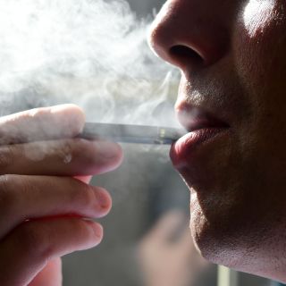 Estados Unidos prohibirá los cigarrillos electrónicos aromatizados