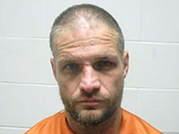 El presunto ladrón de autos, Brandon Kirby, fue detenido por cargos como secuestro y apuntar con un arma de fuego. AP/Creek County Sheriff's Department