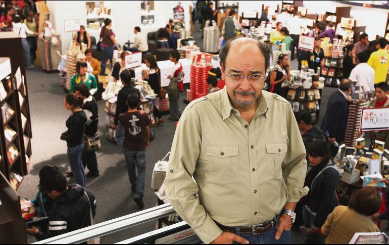 Libertad. Óscar de la Borbolla plantea que lo que todos creen sobre ciertos temas, no siempre son opiniones correctas para cada persona, por lo que promueve el libre pensamiento individual. EL INFORMADOR/A. Camacho