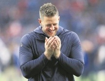 J.J. Watt espera ayudar a que su equipo genere presión sobre Josh Allen, mariscal contrario. AP