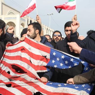 Irán promete represalias contra EU tras el asesinato de líder militar