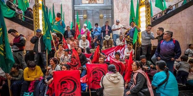 Volver&aacute; manifestaci&oacute;n contra pintura de Zapata