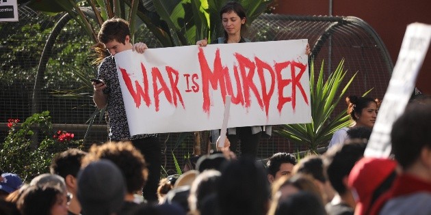 M&aacute;s de 70 ciudades de EU se manifiestan contra ataque de Trump a Ir&aacute;n