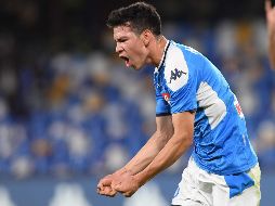 Hirving Lozano se convirtió en el fichaje más caro en la historia del Napoli, con una cantidad de 42 millones de euros desde el PSV. TWITTER / @sscnapoliES