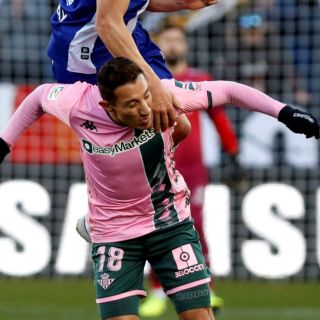 Con Guardado y Lainez, Betis inicia el año con empate ante Alavés