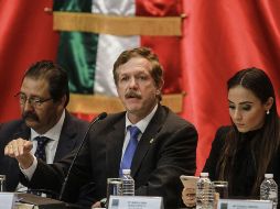 Juan Carlos Romero Hicks (centro), líder panista. ARCHIVO