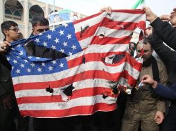 Parte de la población iraní protestó este viernes por la muerte de Soleimani en un ataque por parte de EE.UU. AFP