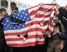 Parte de la población iraní protestó este viernes por la muerte de Soleimani en un ataque por parte de EE.UU. AFP