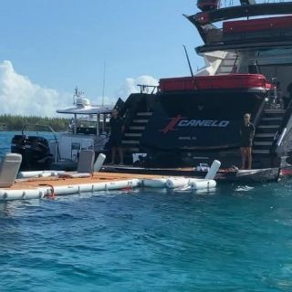 "Canelo" Álvarez presume yate de 60 millones de dólares