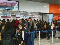 Ahora los retrasos fueron de tres horas, mientras tanto, Viva Aerobus lucha por normalizar sus servicios. EL INFORMADOR/J. Velazco