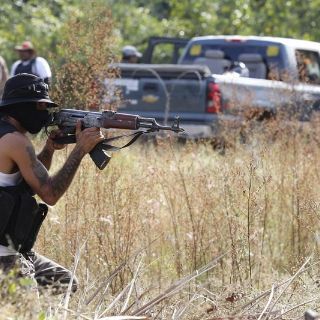 Grupo armado ataca a policías en Chinicuila, Michoacán