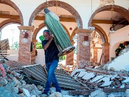 Este mismo martes, se registró un segundo sismo de magnitud 5.8 cuyo epicentro se localizó a nueve kilómetros al sur de Tallaboa a las 07:18 horas, situado en el municipio de Peñuelas. AFP / R. Arduengo