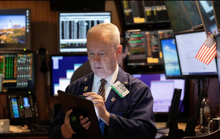 El índice industrial Dow Jones cedió un 0.42 por ciento para quedarse en 28 mil 583.68 puntos. AP/M. Lennihan