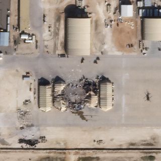 Imágenes muestran daños en base atacada por Irán